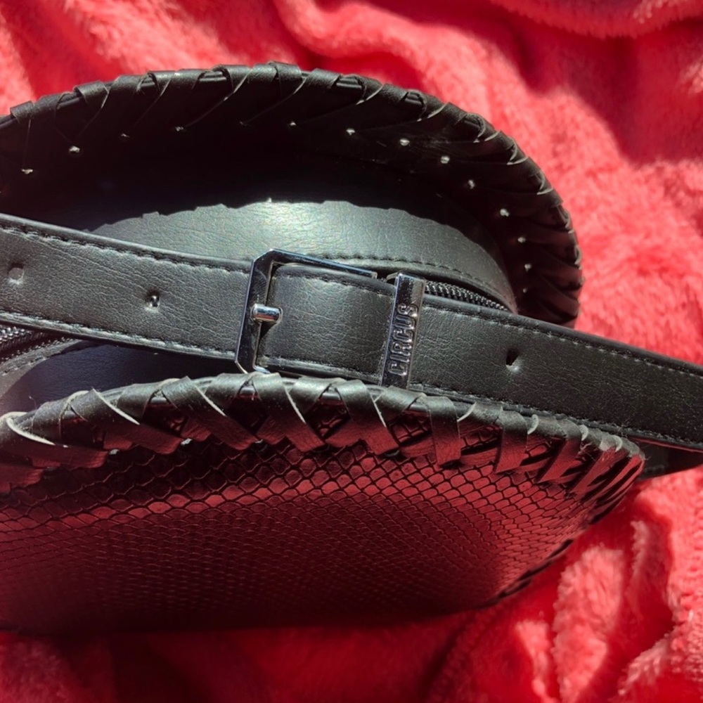 Sam Edelman faux leather crossbody - Picture 5 of 6